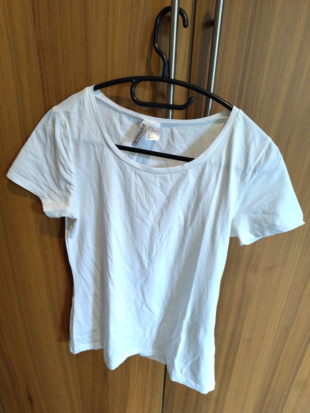 H&M T-shirt: 2 Basicshirts – Usato da Bern venduto da Linii