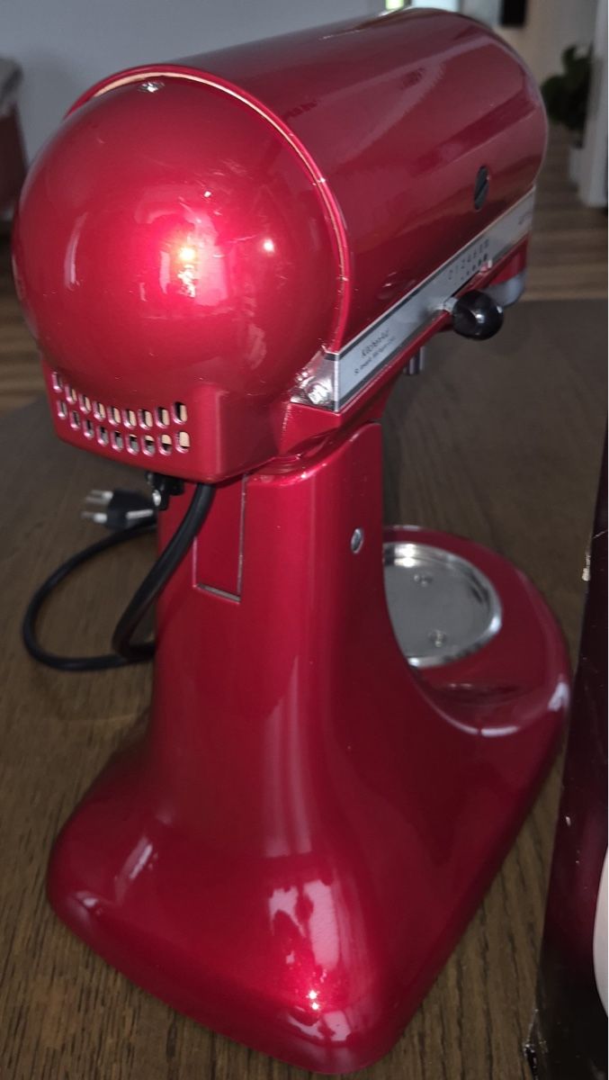 Kitchenaid Elettrodomestici da cucina: KitchenAid Artisan 4.8 L Rot – Usato da Zuchwil venduto da patriziatr 2
