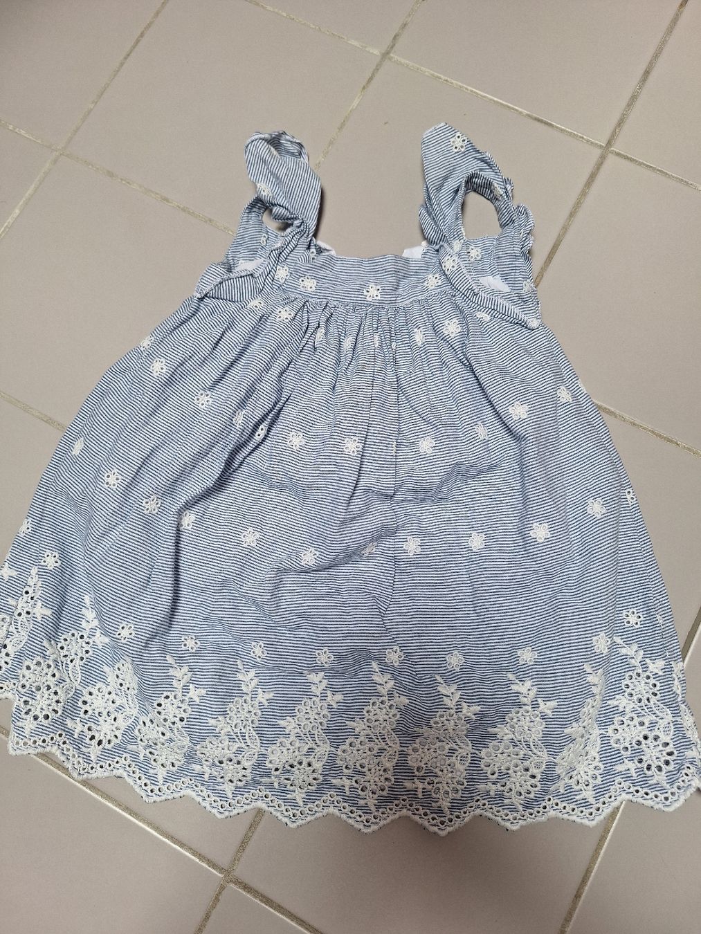 Lotti & Set di vestiti: Schönes Sommerset Grösse 92 – Usato da Sissach venduto da Nothing123 2