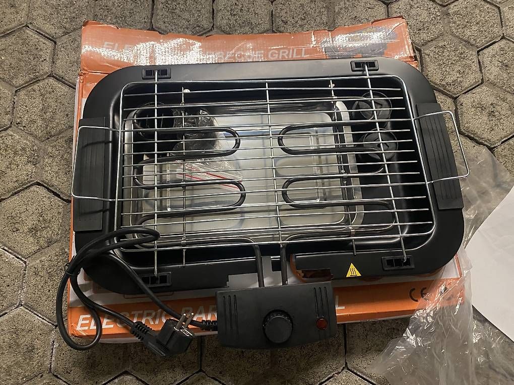 Griglie: Grill Elektrischer Grill  – Usato da Volketswil venduto da Ahot 2