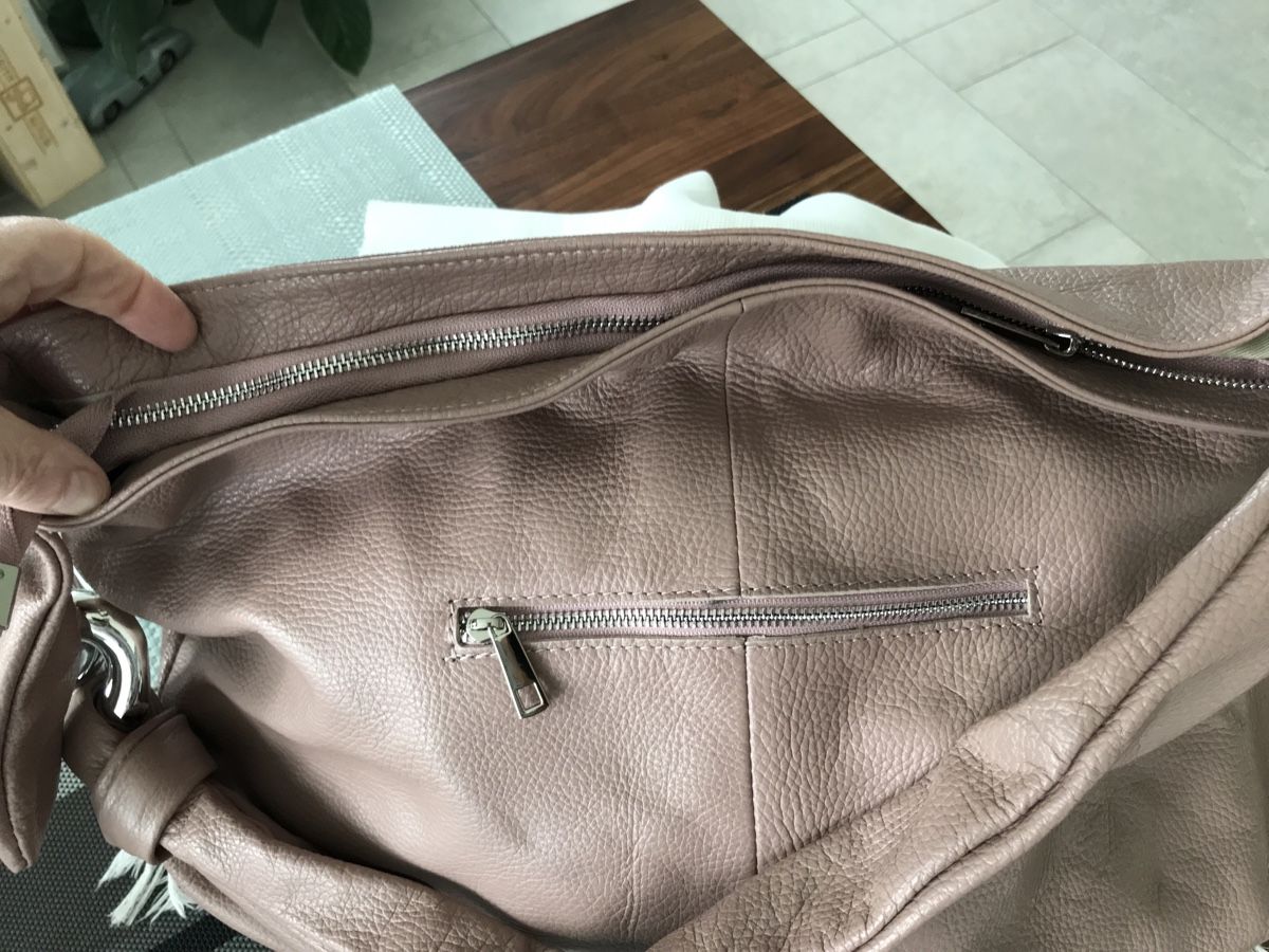 Taschen für Damen: Ledertasche – Neu (gemäss Beschreibung) aus Schönenberg ZH von Roxana8820 1