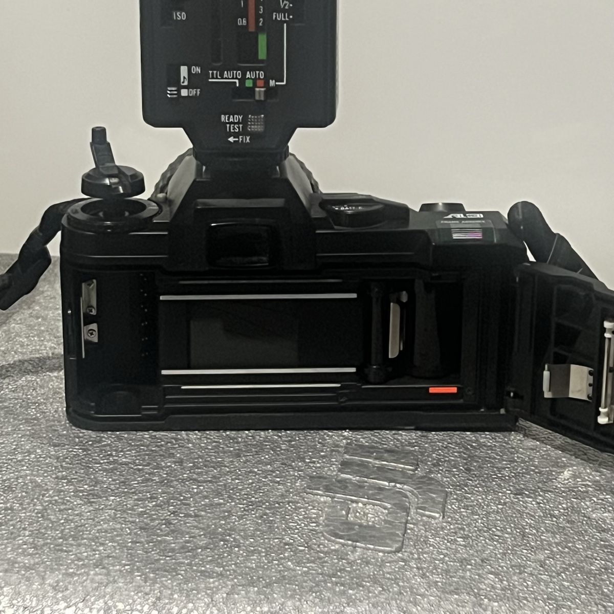 Pentax Fotocamera: Pentax A3 Analog Kamera mit Blitz und Tasche – Usato da Unterkulm venduto da Sita013 3