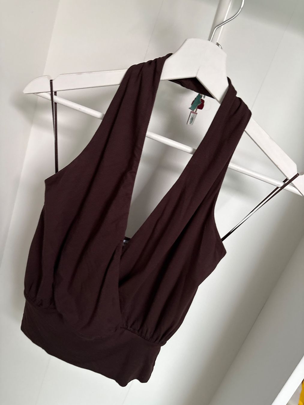Bershka Top: Haut brun – Usato da Nidau venduto da hel_vwr6