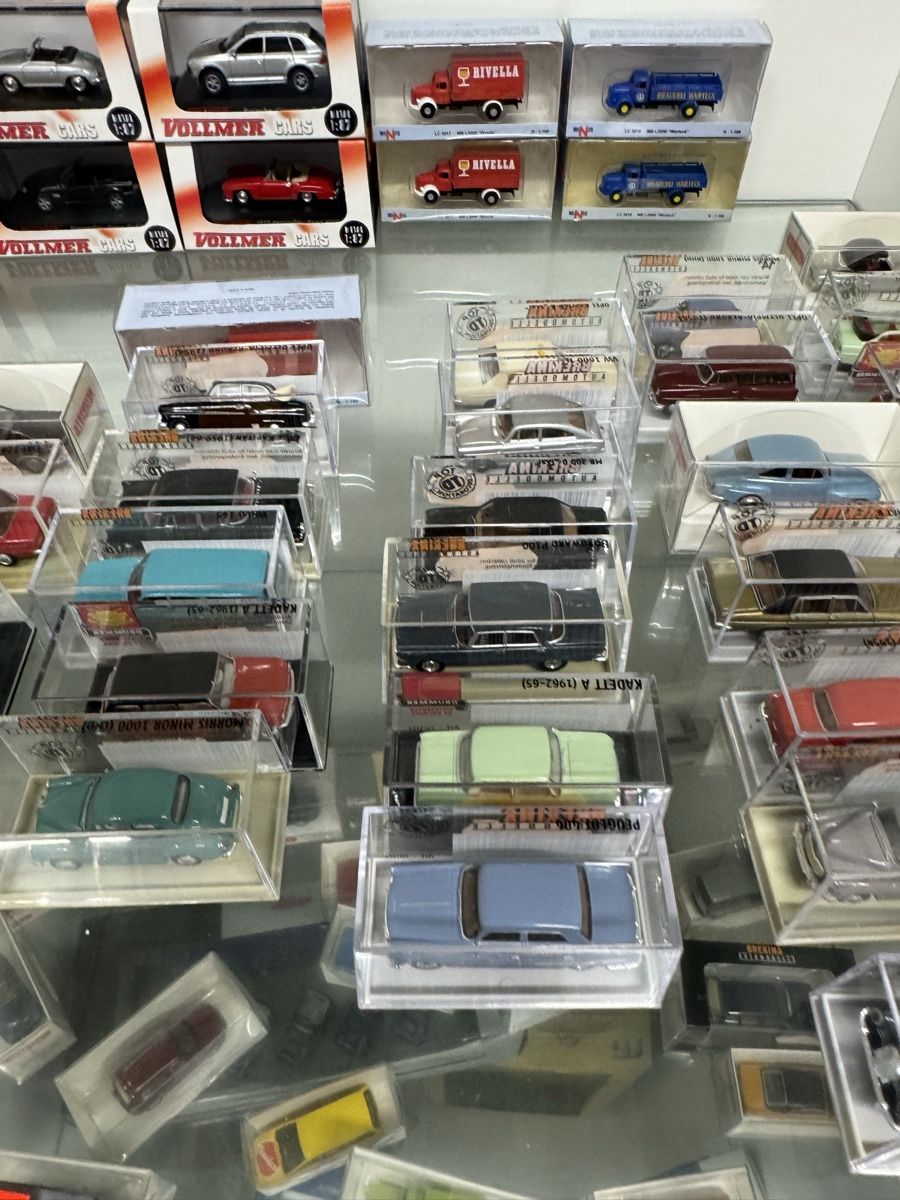 Kit di modellismo & Modellini statici: Brekina, Vollmer Modellautos – Nuovo e nell'imballaggio originale da Schnottwil venduto da stubi02 6