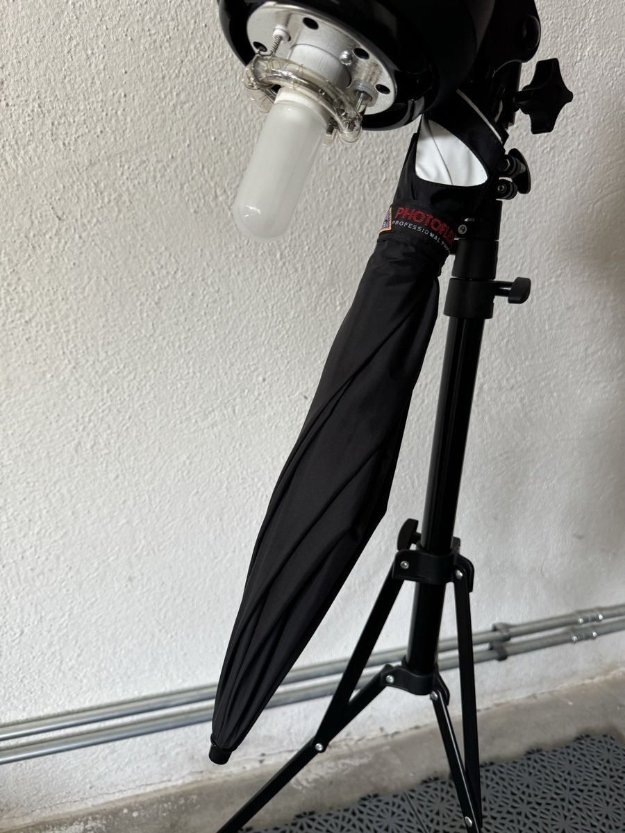 Blitze: Fotografie Zubehör Licht – Gebraucht aus Romanshorn von afullteapot 5
