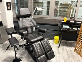 kompl. Einrichtung von Tattoostudio. Abholung in Effretikon