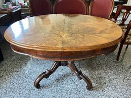 Antiker ovaler Napoleon III Salontisch aus Nussbaumwurzel