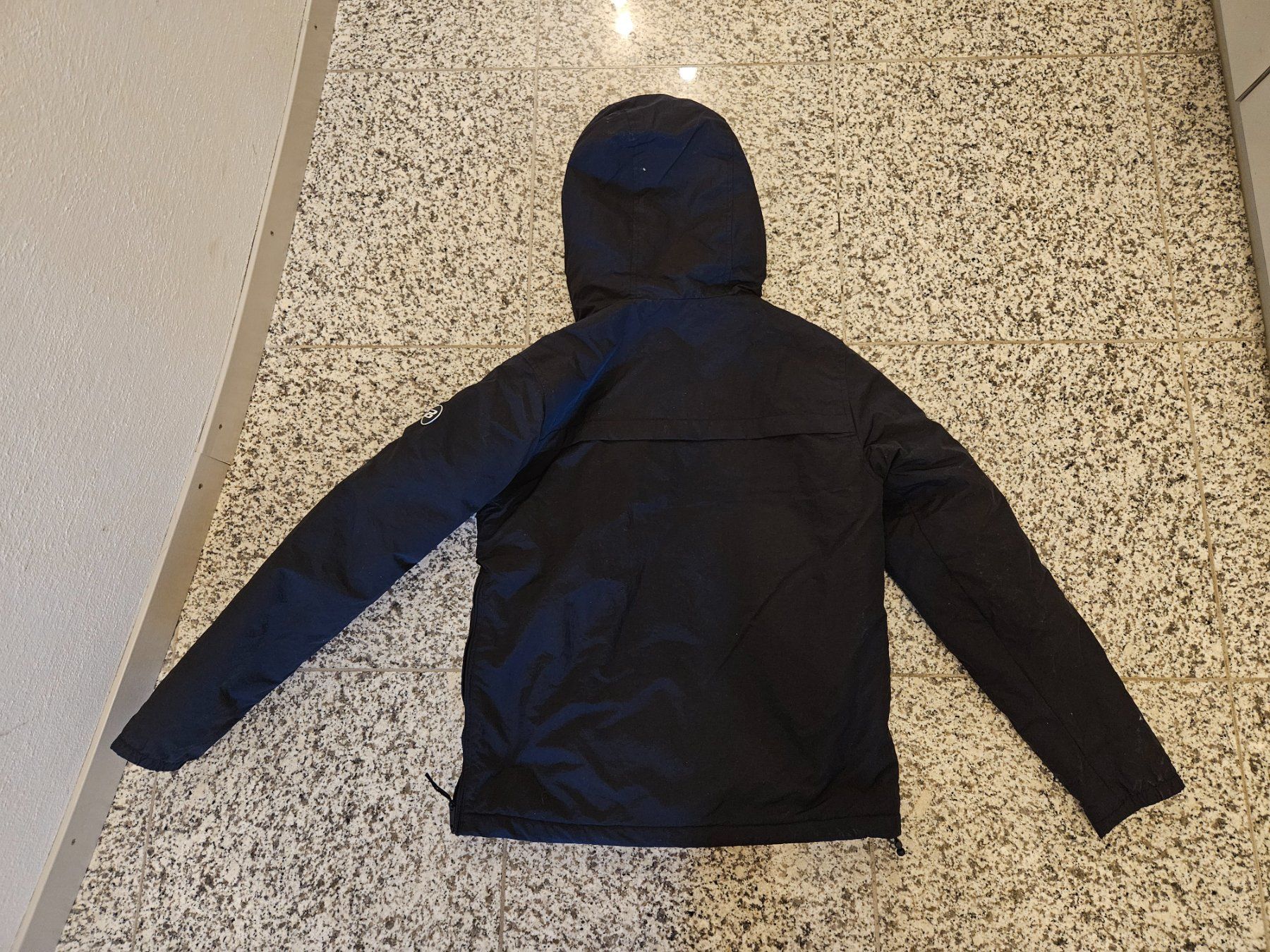 Pull&Bear Giacche: Skijacke Pull&Bear schwarz mit Kapuze Gr. S – Usato da Embrach venduto da Lilly2021 1