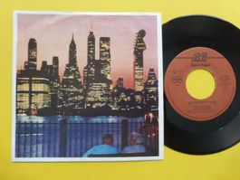 The Lurkers – New Guitar In Town
