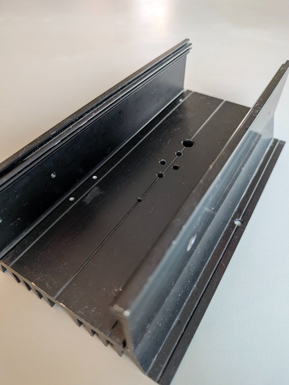 Componenti elettronici: Kühlkörper Aluminium – Usato da Winterthur venduto da jaherzog 1