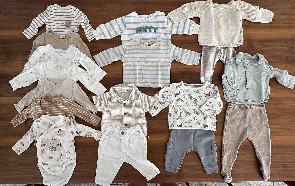 Lotti & Set di vestiti: Babykleider Junge Grösse 62/ 43 Stück Total – Usato da Sursee venduto da Aleksis 3