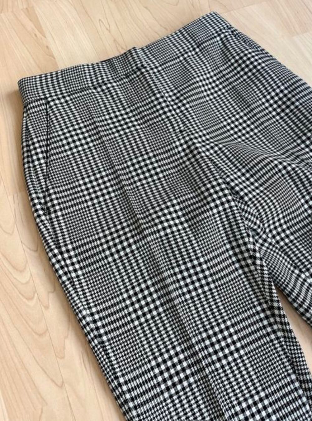 Burberry Pantaloni: Burberry Stoffhose schwarz weiss – Nuovo e nell'imballaggio originale da Romont BE venduto da n.gfeller 4