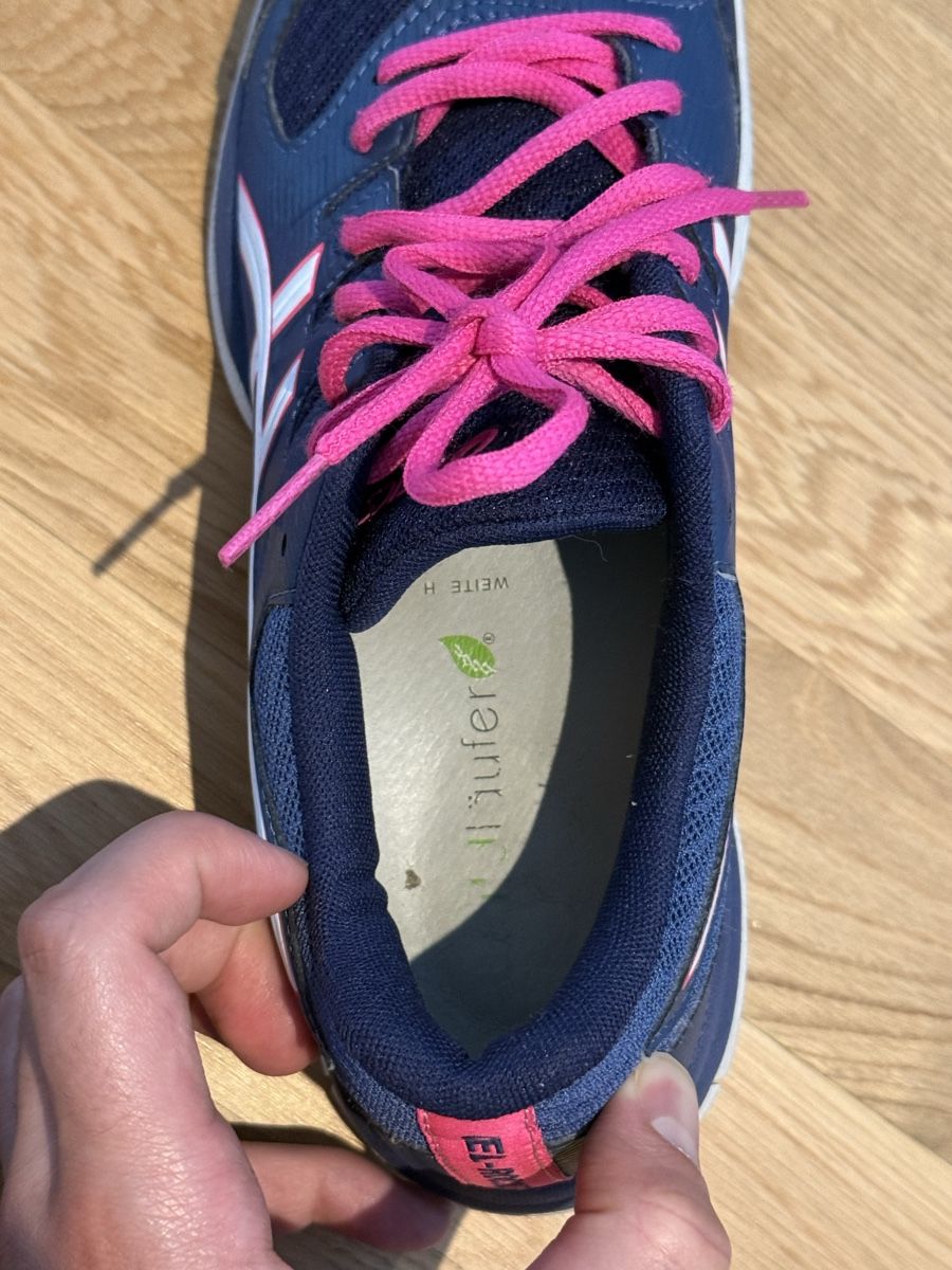 Scarpe da donna: Asics Gel-Rocket 9 Schuhe – Nuovo (secondo la descrizione) da Biel/Bienne venduto da Husseinsheikho 1
