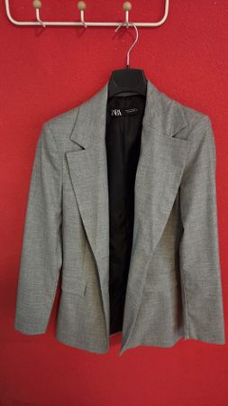 Blazer Zara grau Damen Grösse M guter Zustand