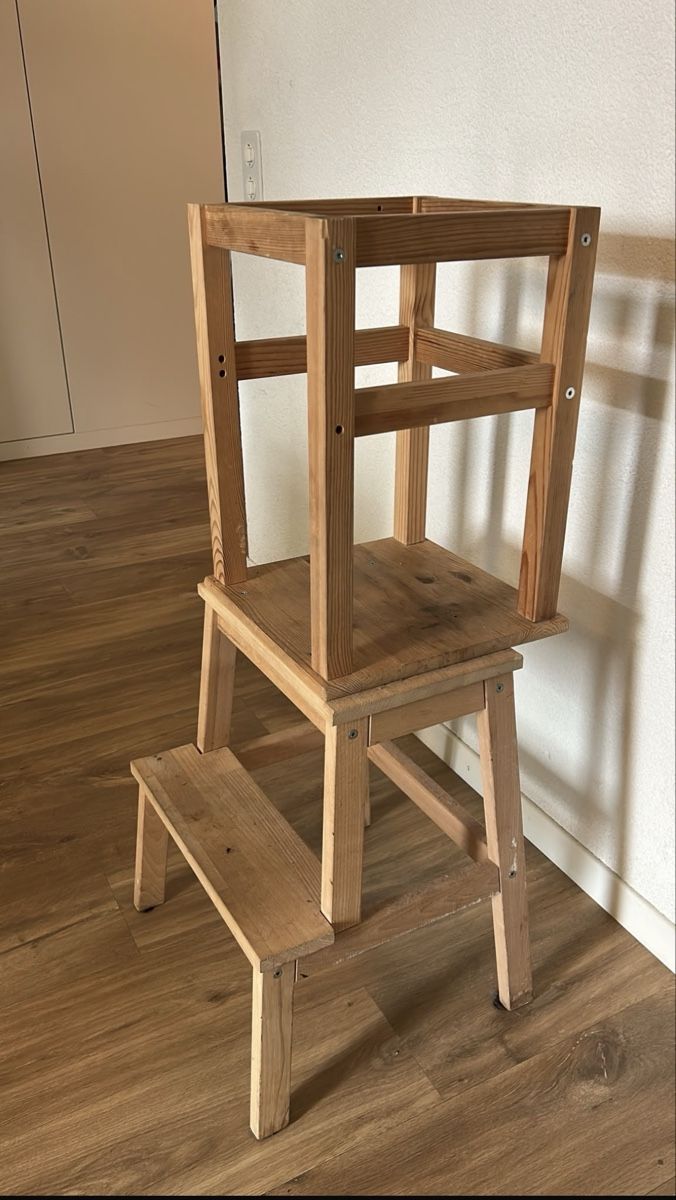 Hochstühle: Lernturm aus Holz – Gebraucht aus Dübendorf von AndreaGr