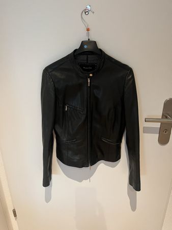 Massimo Dutti Black Leather Jacket - Stylish & Warm!