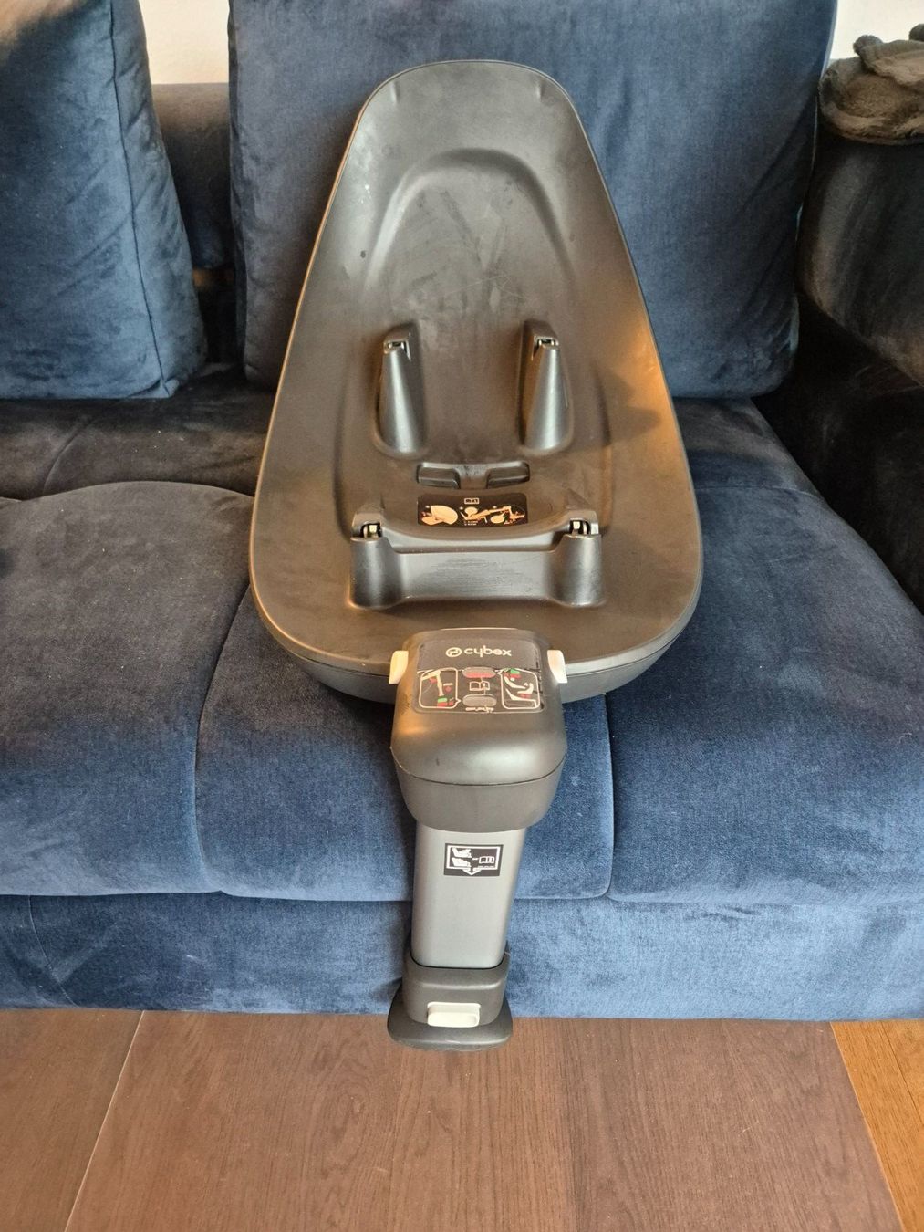 Cybex Auto-Kindersitze: Babyschale Aton M i Size Cybex + (Seashell  + Base M) – Gebraucht aus Fraubrunnen von flm_mc92 1