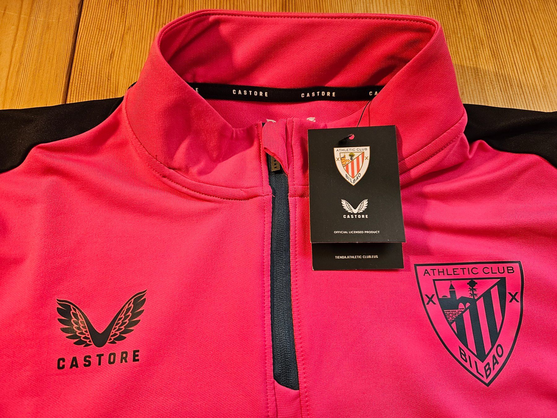 Canottiere & Pantaloni: Athletic Bilbao Trainingsoberteil Castore NEU L Spanien – Nuovo (secondo la descrizione) da Hägglingen venduto da United-Village-Trade 1
