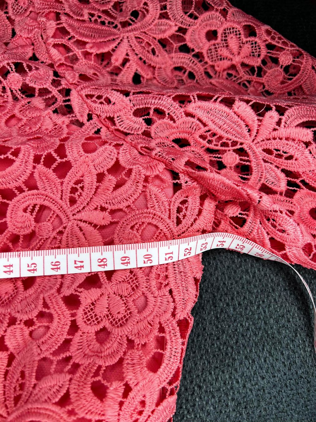 Kleider: Neues Kleid L – Neu und originalverpackt aus Riehen von edu_92w7 8