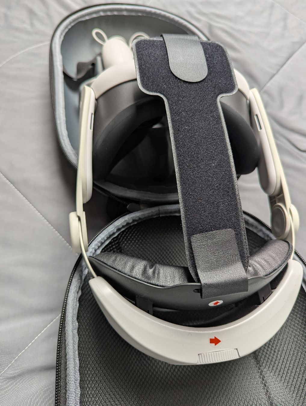 Meta Casque VR: Meta Quest 3 128 VR mit Zubehör – D'occasion à Unterrindal par x.m4rc 2