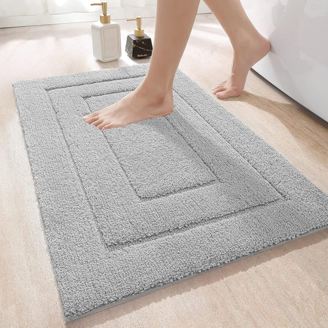 Tappetini fitness: Badteppich rutschfest 60 x 90 cm – Nuovo e nell'imballaggio originale da Nuglar venduto da SaleRitter