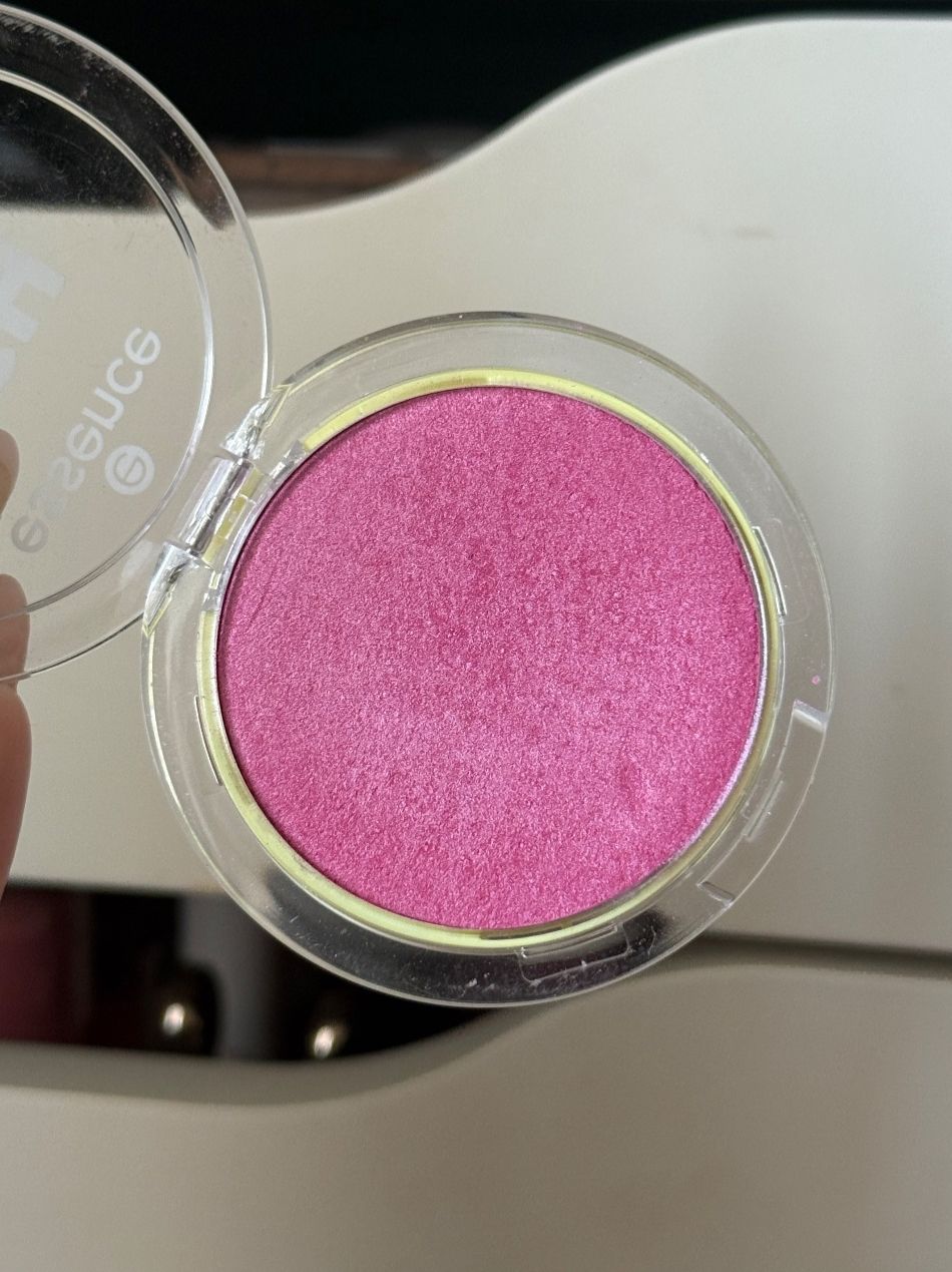 Make-up: Blush Crush - Essence – Usato da Chavannes-près-Renens venduto da elobrgs 1
