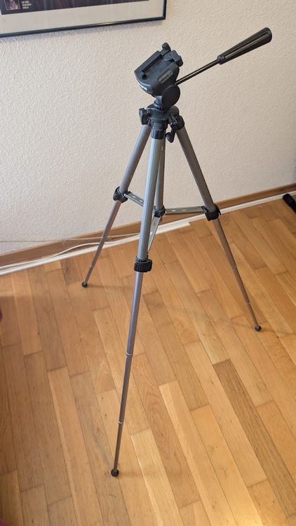 Treppiedi & Teste: Carena Stativ – robust & leicht – ideal für Foto und Video – Usato da Volketswil venduto da Eleth 1