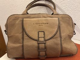 Handtasche mit Schulterriemen