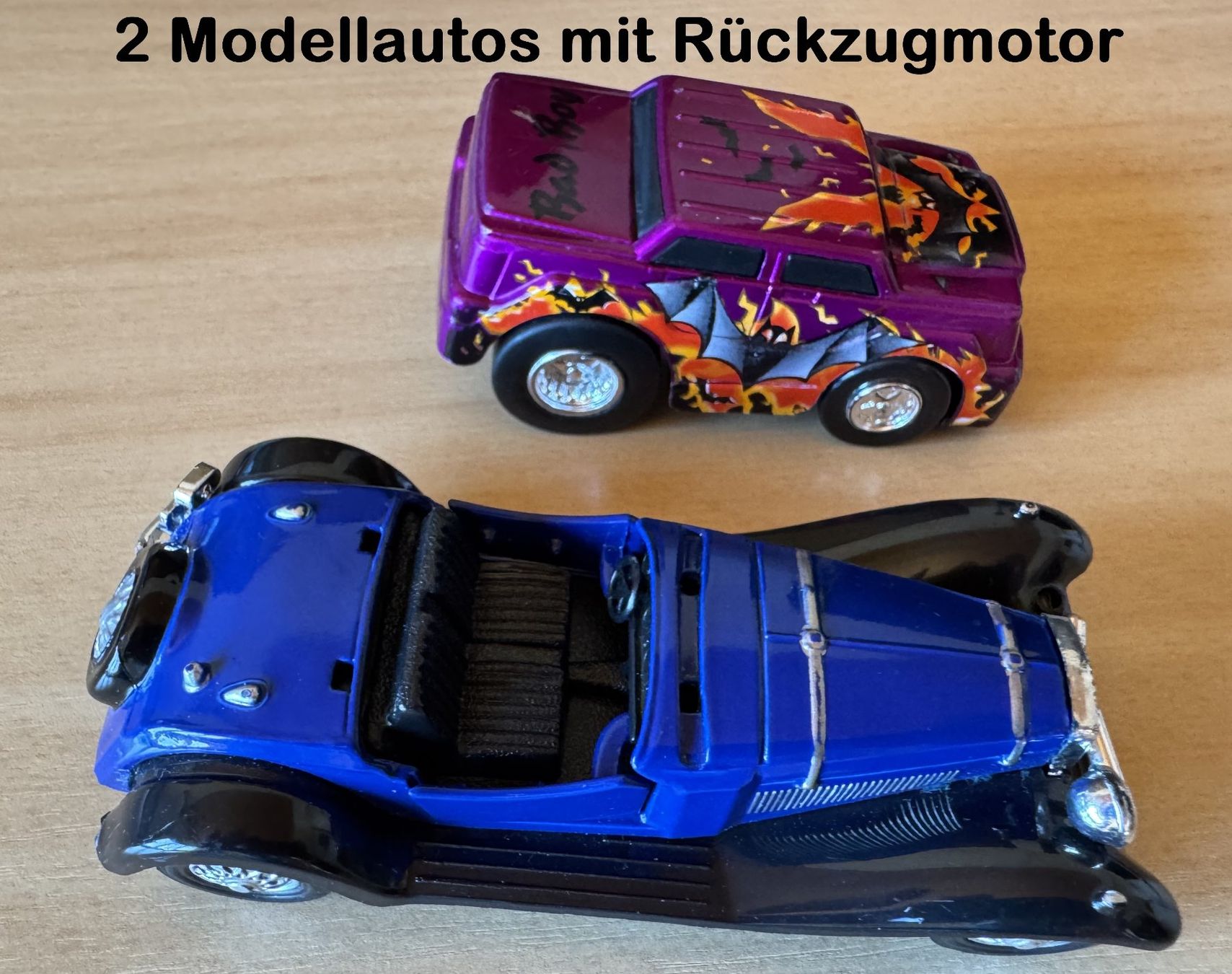 Modellautos: 2 Modellautos mit Rückzugmotor – Gebraucht aus Diepoldsau von preisparadies-ch