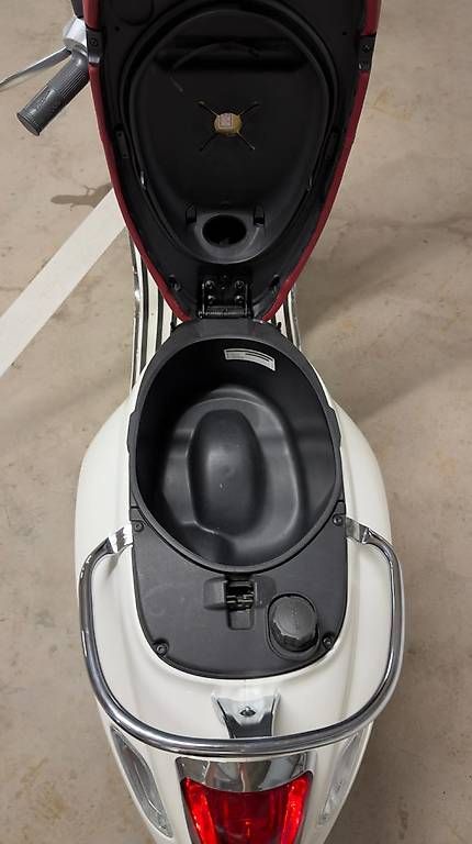 Scooters: Vespa Primavera 125 ABS – Gebraucht aus Adligenswil von balboa5 3