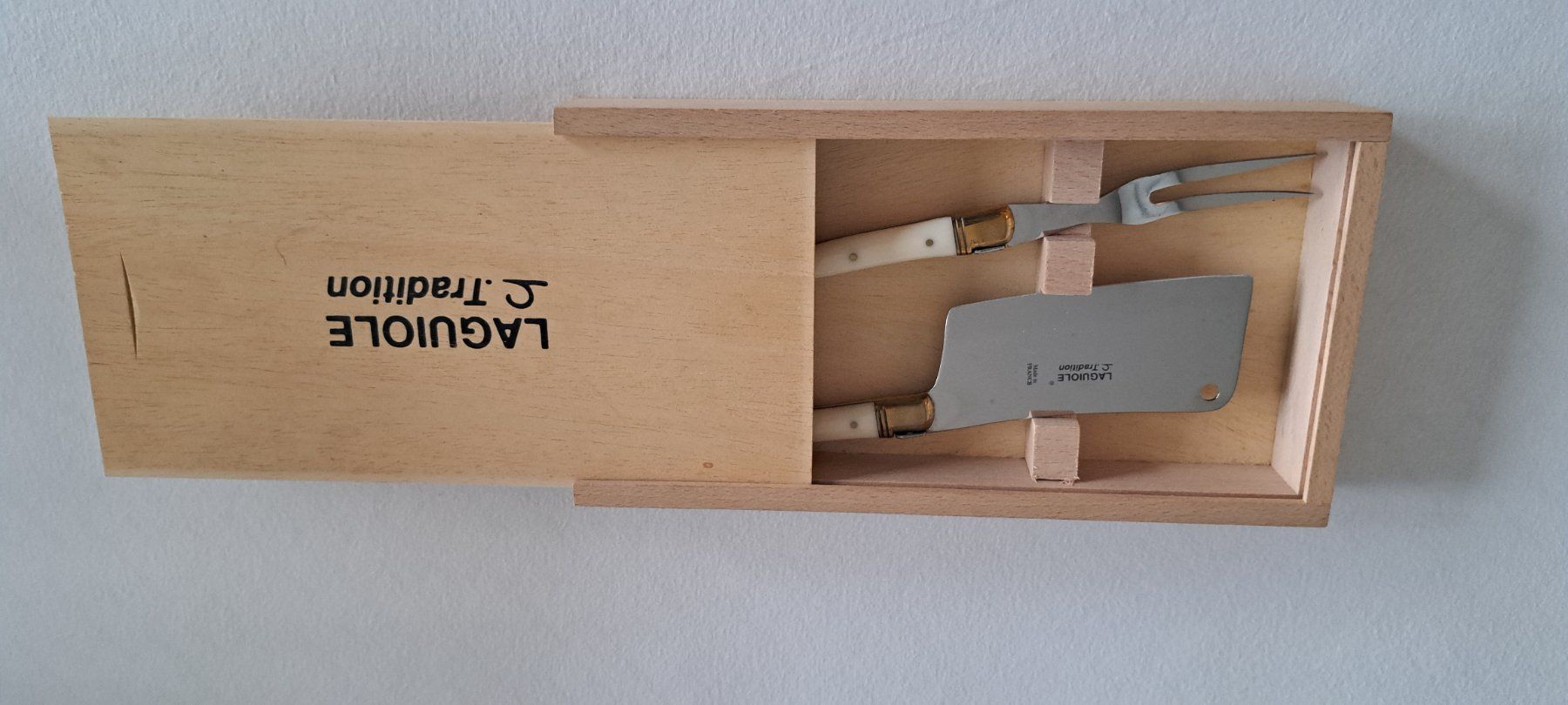 Laguiole Set di posate: Käsemesserset Laguiole – Usato da Umiken venduto da Appstro 1