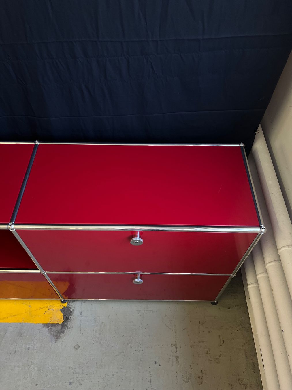 USM Scaffali: USM Haller Sideboard rot – Usato da Luzern venduto da B-R 3