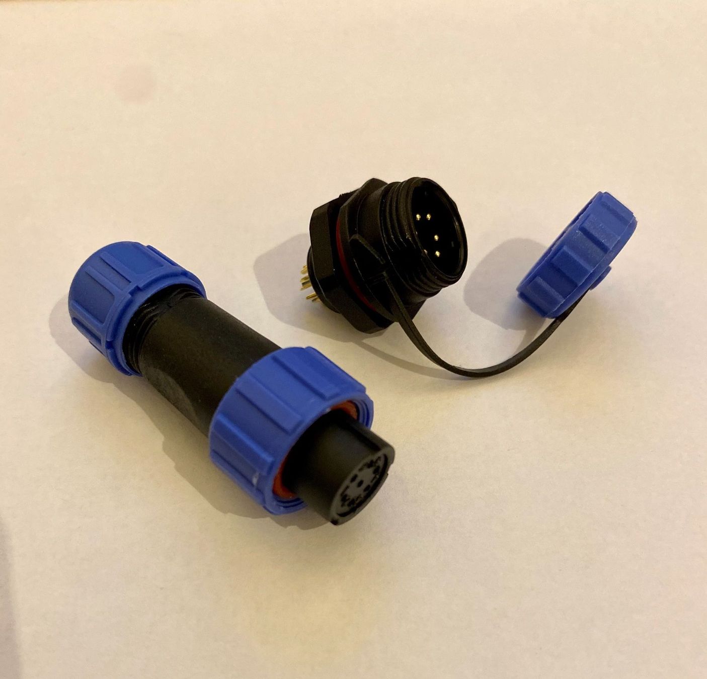 Elettrotecnica: Connecteurs étanches IP68 / 6 Pin / SP13 – Nuovo (secondo la descrizione) da Genève venduto da RVA_GVA