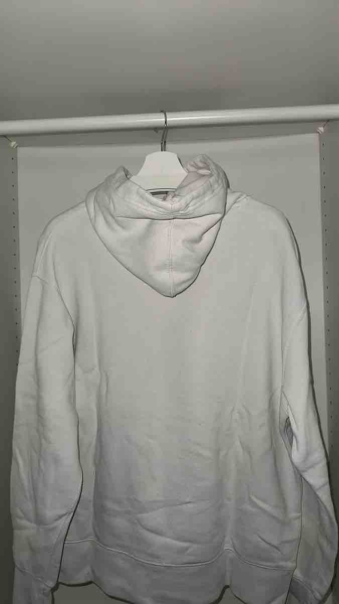 Pull&Bear Pullover & Sweatshirts: Sweat à capuche unisexe Pull&Bear blanc taille M – Gebraucht aus Boudry von ale_8t28 1