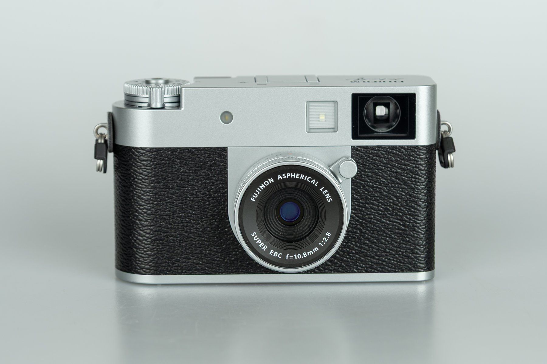 Fujifilm Fotocamera: Fujifilm X-HF1 silver (x-half) – Usato da Frauenfeld venduto da foto_winiger_gmbh 2