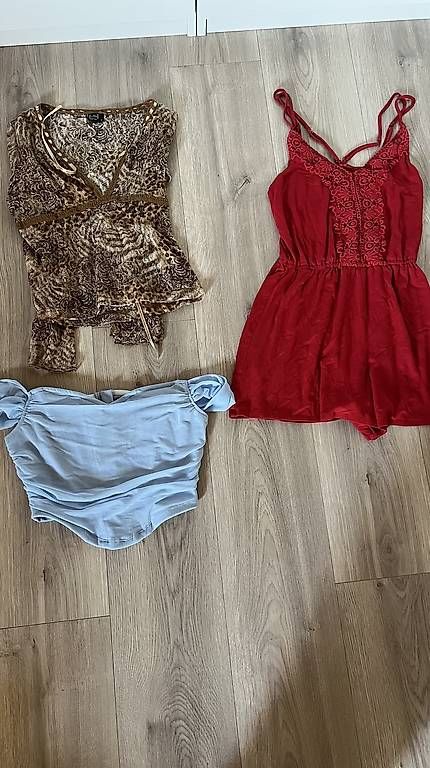 Lotti & Set di vestiti: Kleiderset- free shipping – Usato da Ringgenberg BE venduto da kat_n5w8