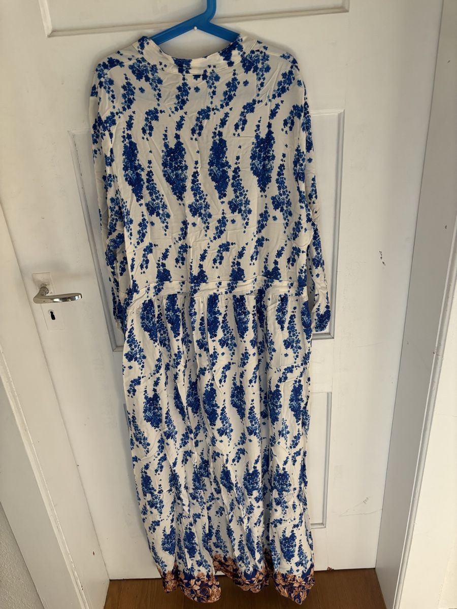 Kleider: Sommerliches Maxikleid mit Blumenmuster, Grösse S/M – Neu (gemäss Beschreibung) aus Pfaffnau von Celi77777 1