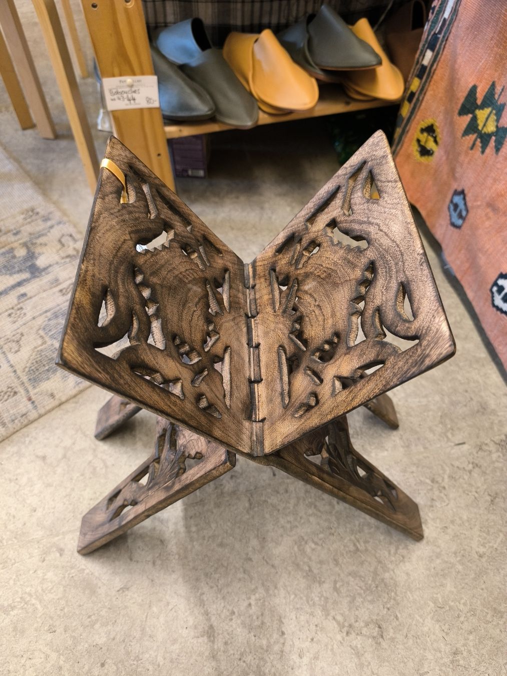 Altro in Decorazioni & Accessori: Handgeschnitzter Buchständer / Koranständer aus Holz – Nuovo (secondo la descrizione) da Zürich venduto da gobel