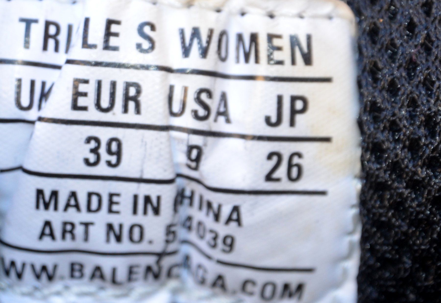 Balenciaga Scarpe da donna: Sneakers Balenciaga Triple S .39 – Nuovo e nell'imballaggio originale da Collonges venduto da Auganien 7