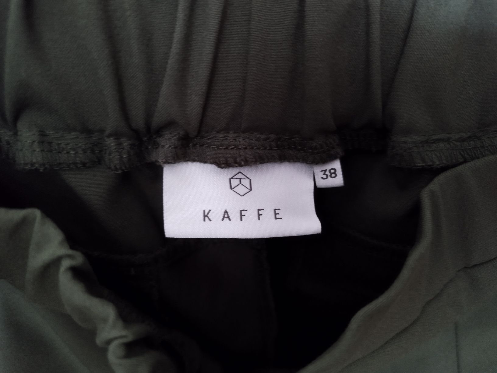 Pantaloni: Chino Hose olivgrün, Grösse 38 – Nuovo (secondo la descrizione) da Walkringen venduto da ani_6bgd 2