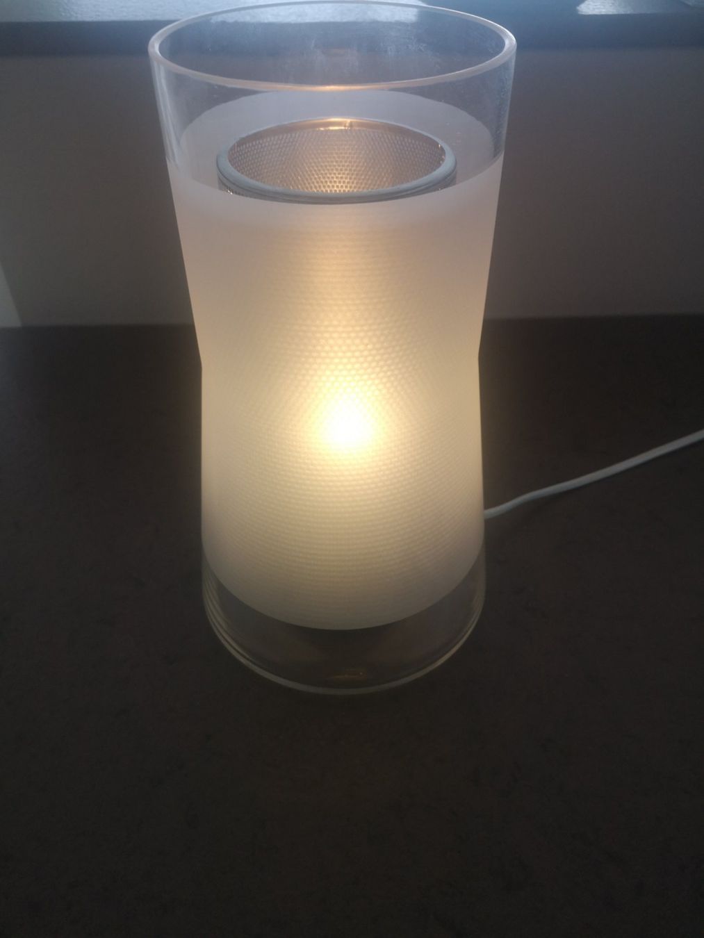 Ikea Tables de nuit: Nachttischlampe – D'occasion à Lostorf par rubileo