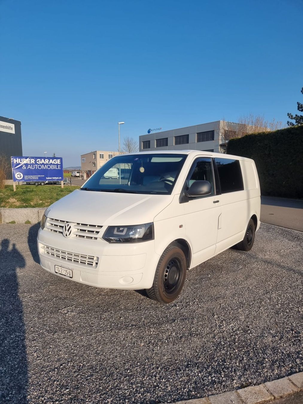 VW Veicoli da campeggio: VW T5 Camper, mit AHK und frisch ab MFK – Usato da Würenlos venduto da KiliMeili 1