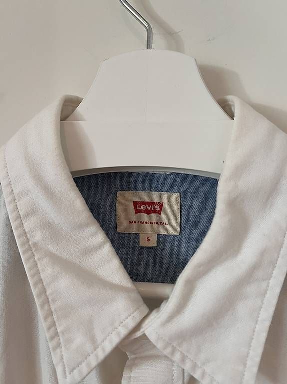 Camicie: Levi's Baumwolle Hemd weiss Slimfit S – Usato da Winterthur venduto da pabe91 1