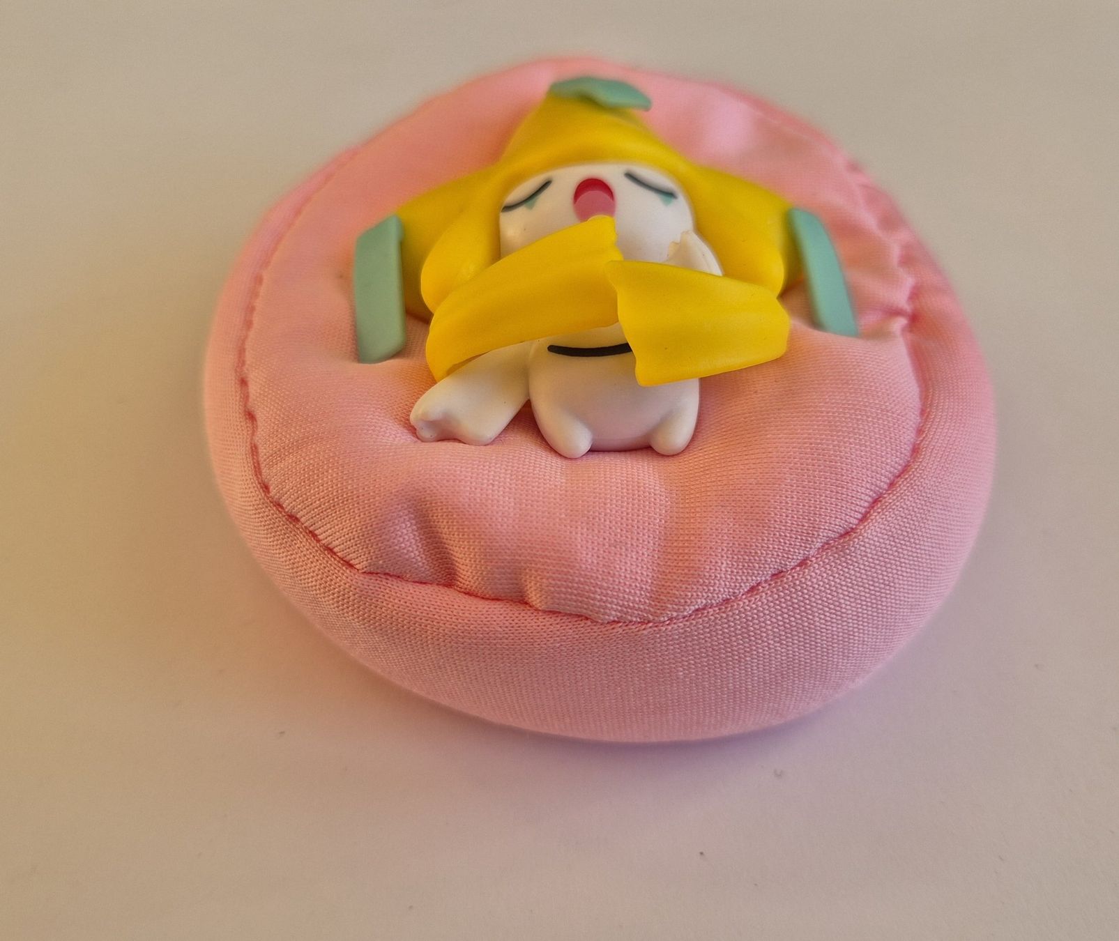 Pokémon Statuette: Pokemon Sammelfigur - Sleeping Jirachi - MER – Nuovo (secondo la descrizione) da Zürich venduto da Mephisto87 1