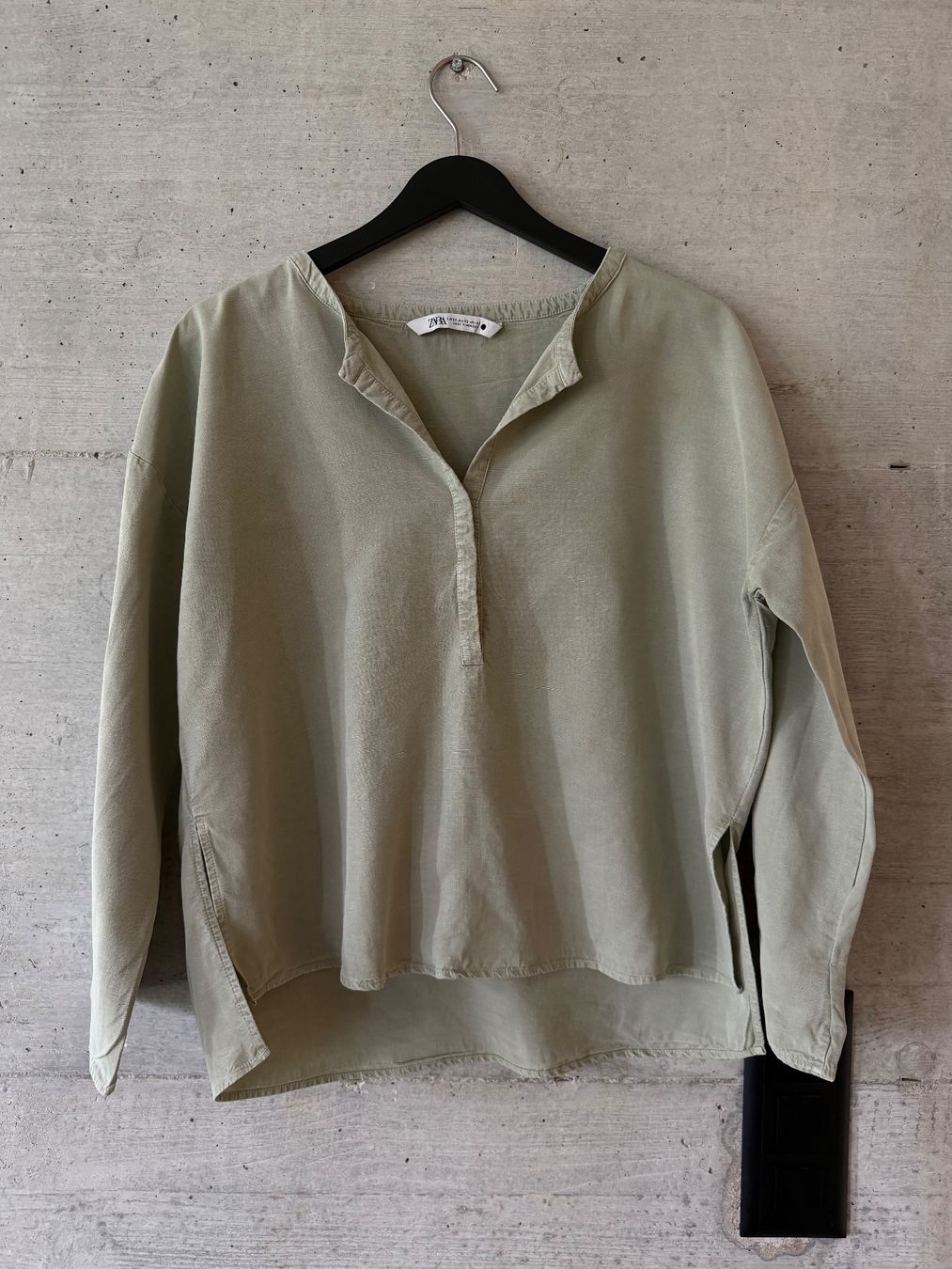 Zara Blusen: Zara Bluse – Gebraucht aus St-George von alaixee 1