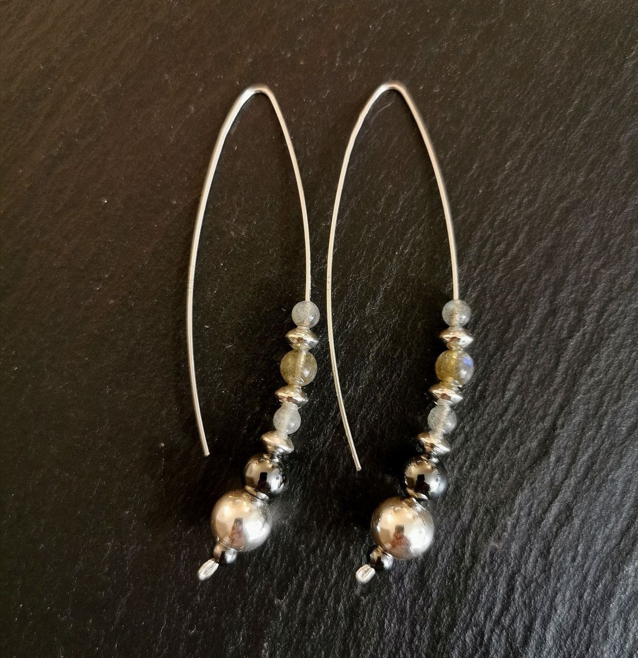 Ohrringe & -stecker: Boucles d'oreilles Ag 925 et Labradorite – Neu und originalverpackt aus Veyrier von Leilazizou 5