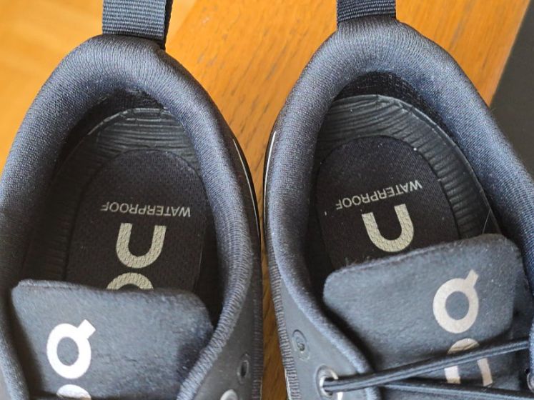 On Scarpe da donna: On Cloud waterproof schuhe EU 36 – Nuovo (secondo la descrizione) da Wallisellen venduto da theblacksheep 8
