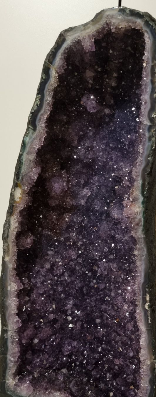 Minerali & Pietre curative: Amethyst Druse XXL 50 KG – Usato da Eschenz venduto da Bibas1 1