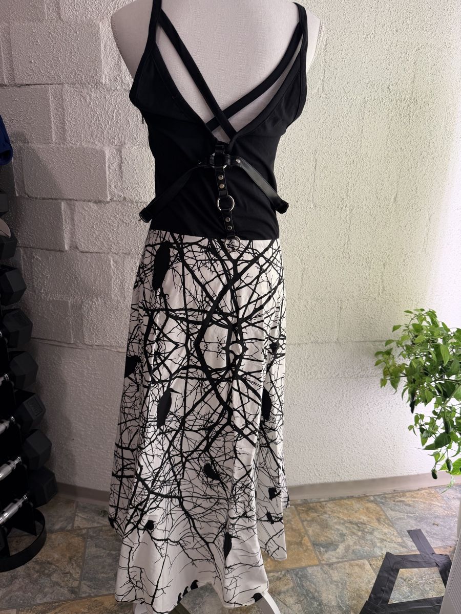 Kleider: Dunkles Kleid (Gothic) mit Harness – Gebraucht aus Aeugstertal von Joana_R 1
