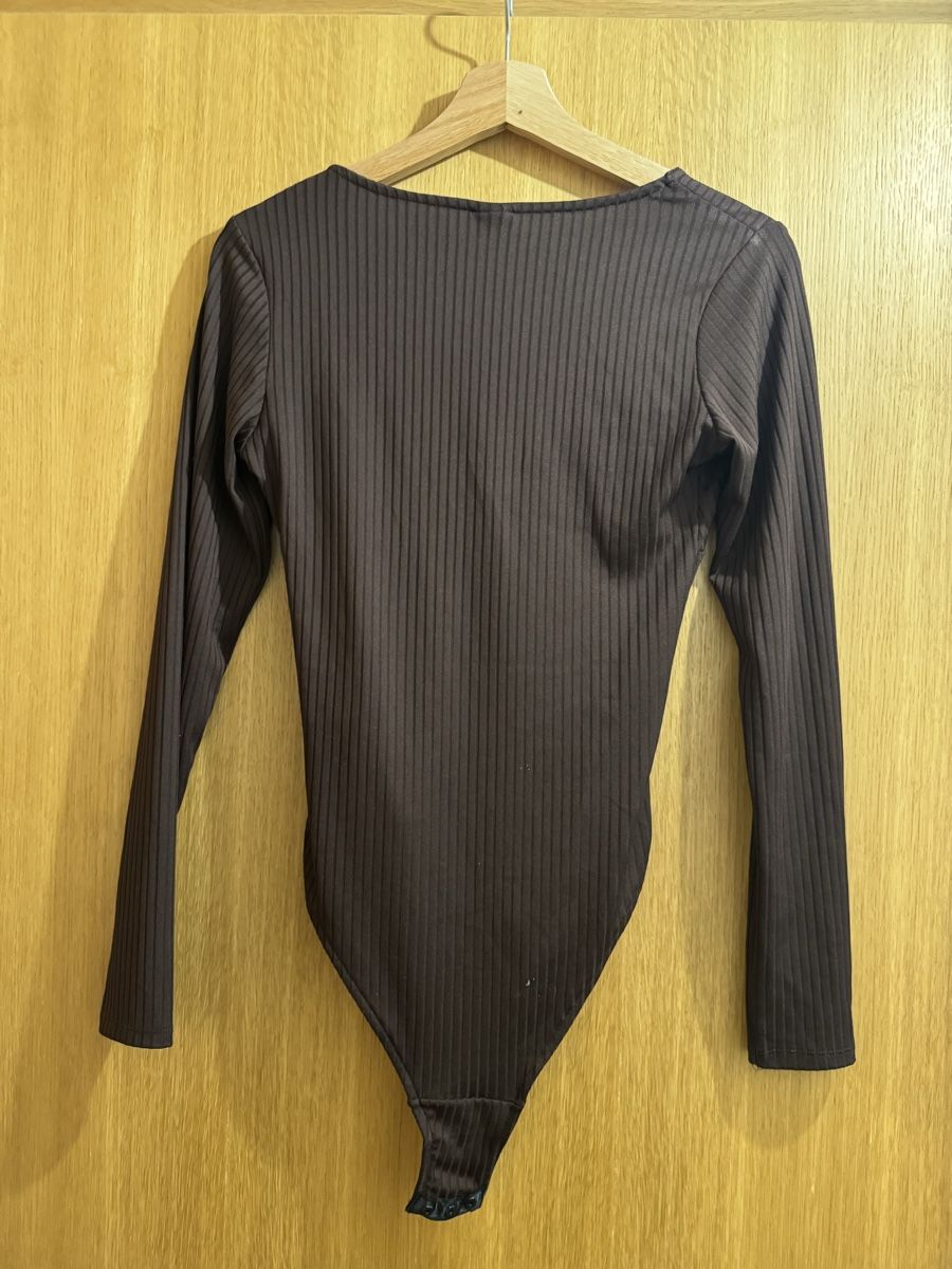 H&M Tops: Langarm Body – D'occasion à Grindelwald par Loredana_Crescente 1